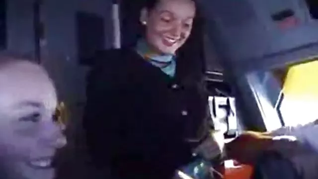 Nikki madre penetrada por su hijo Magnusson