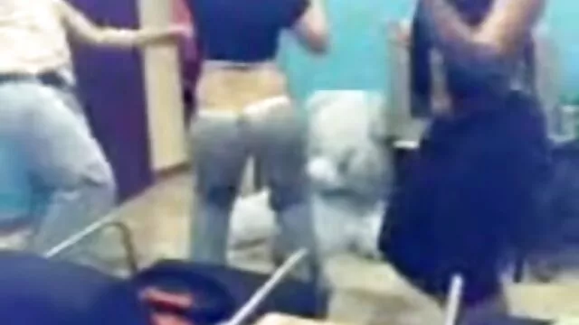 Aurelia michele follando mama e hija