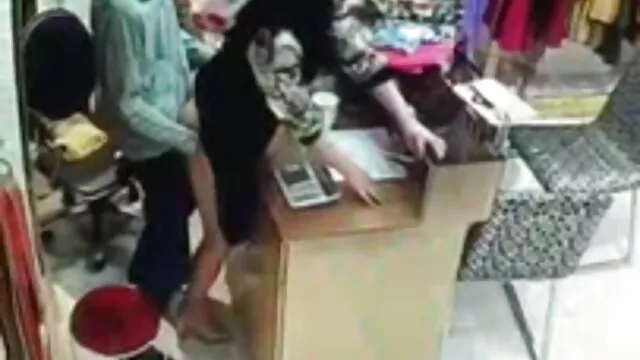 Nelly follando con mi madre dormida Em