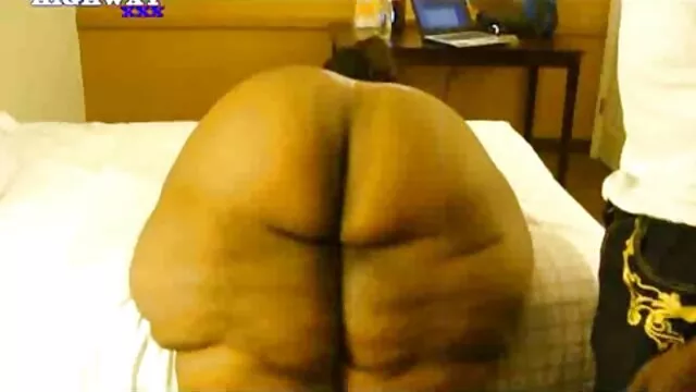 Katarina follando a mama en el hotel